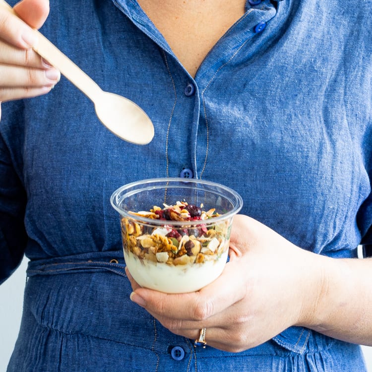 Granola, Yoghurt & Berry Tub