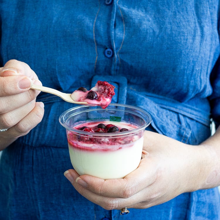 Coconut Yoghurt & Berry Compote Tub